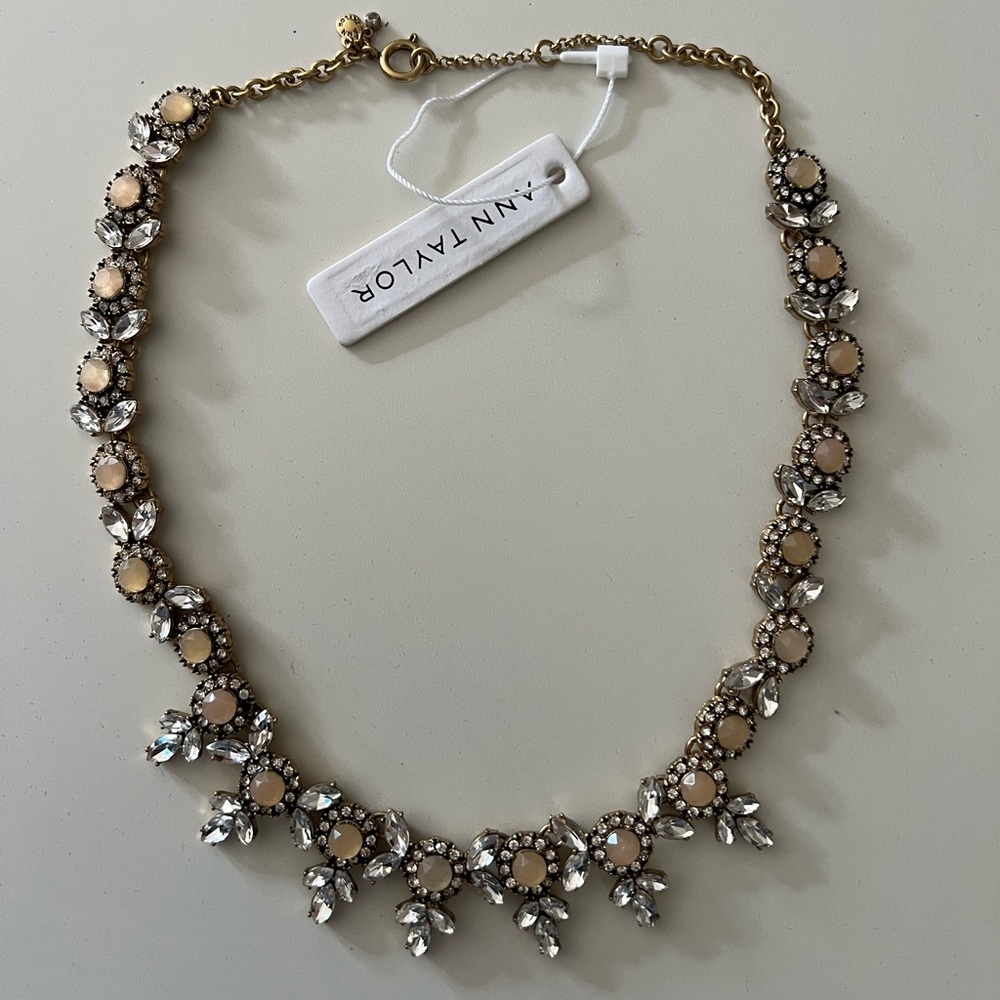 Ann Taylor necklace with tags